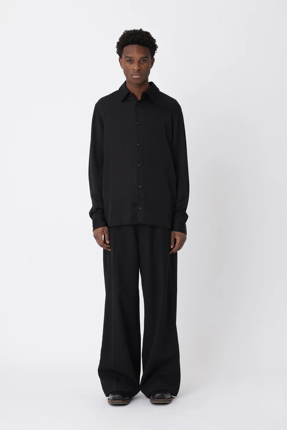 'Adriel' Shirt Black