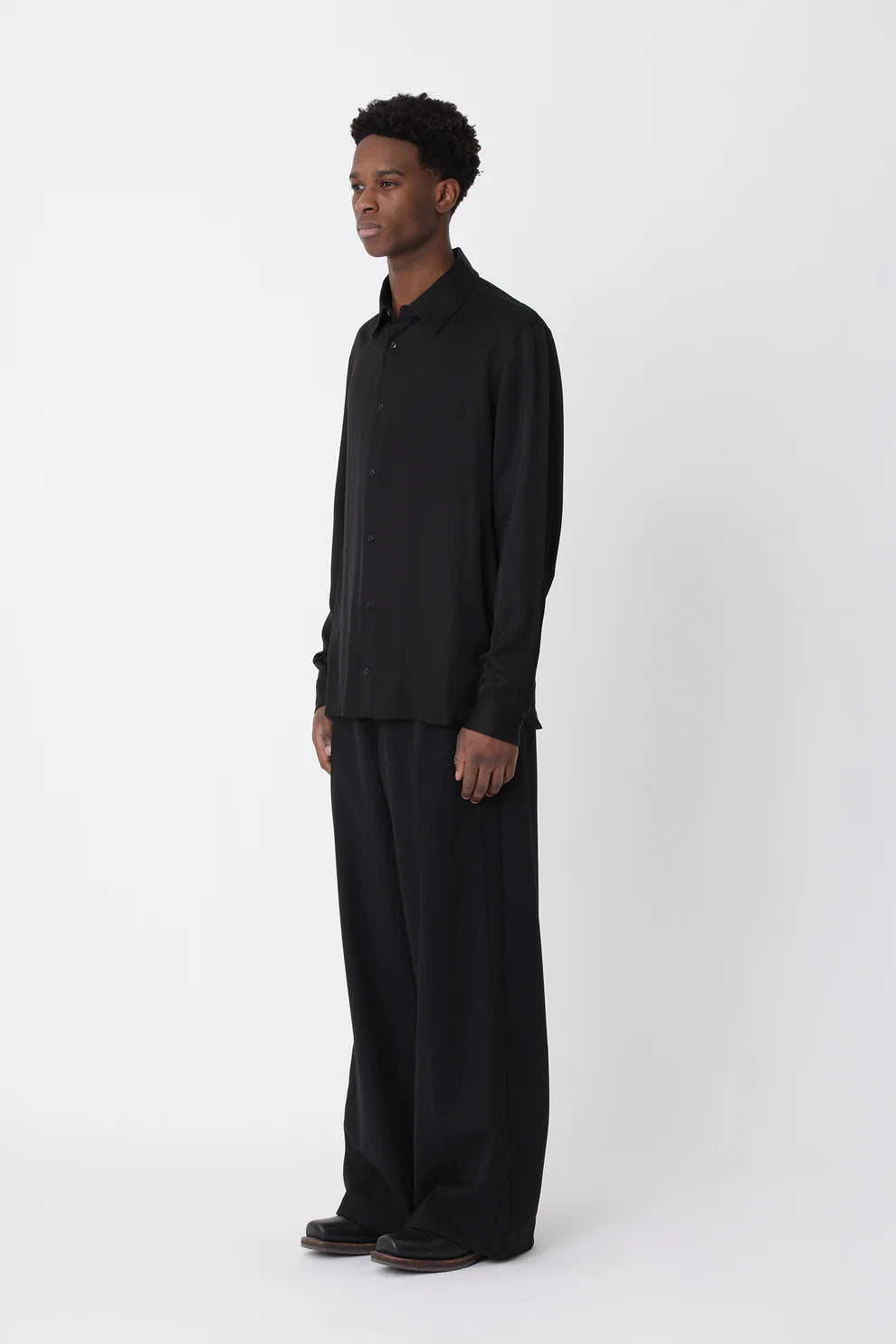 'Adriel' Shirt Black