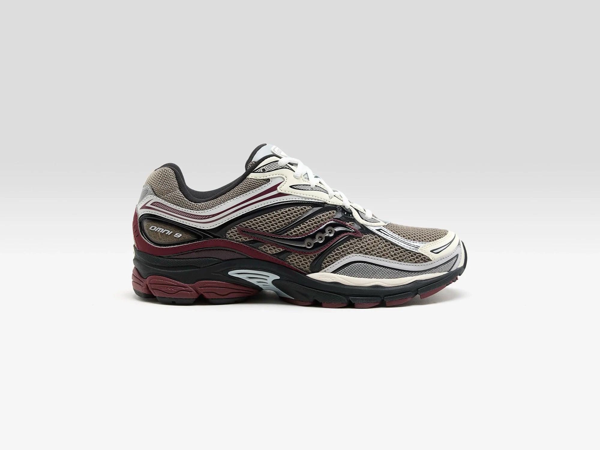 Progrid Omni 9 - Tan/Maroon