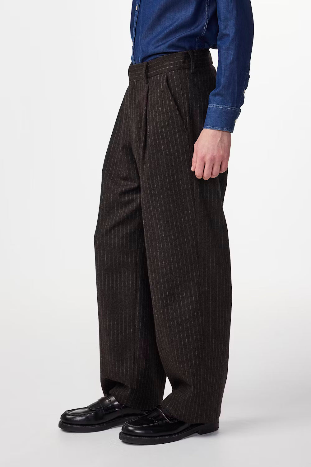 Kay  1630 - Brown Stripe