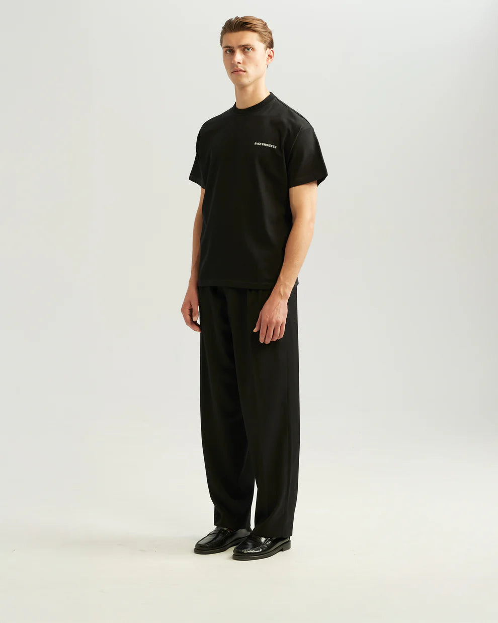 Glass of wine tee - black