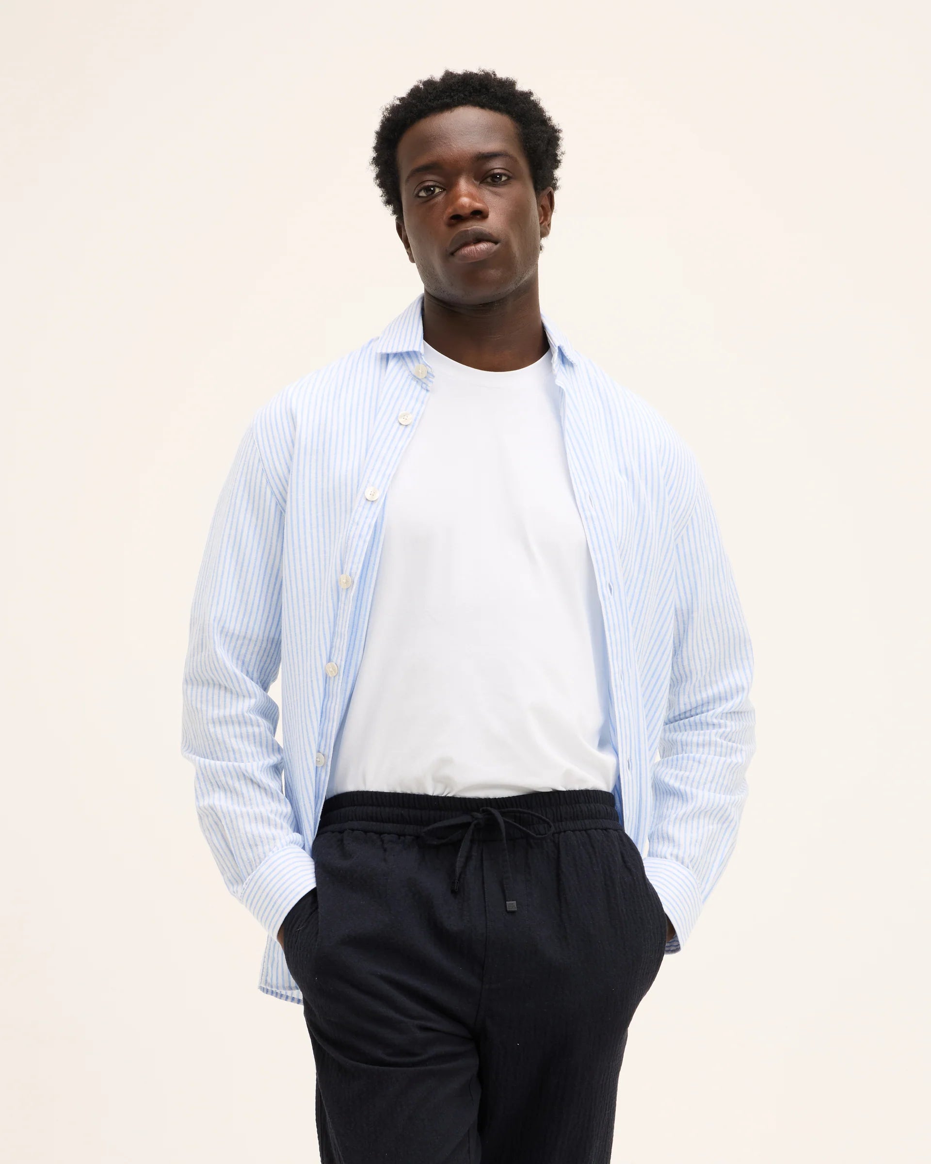 SUBWAY White Light Blue