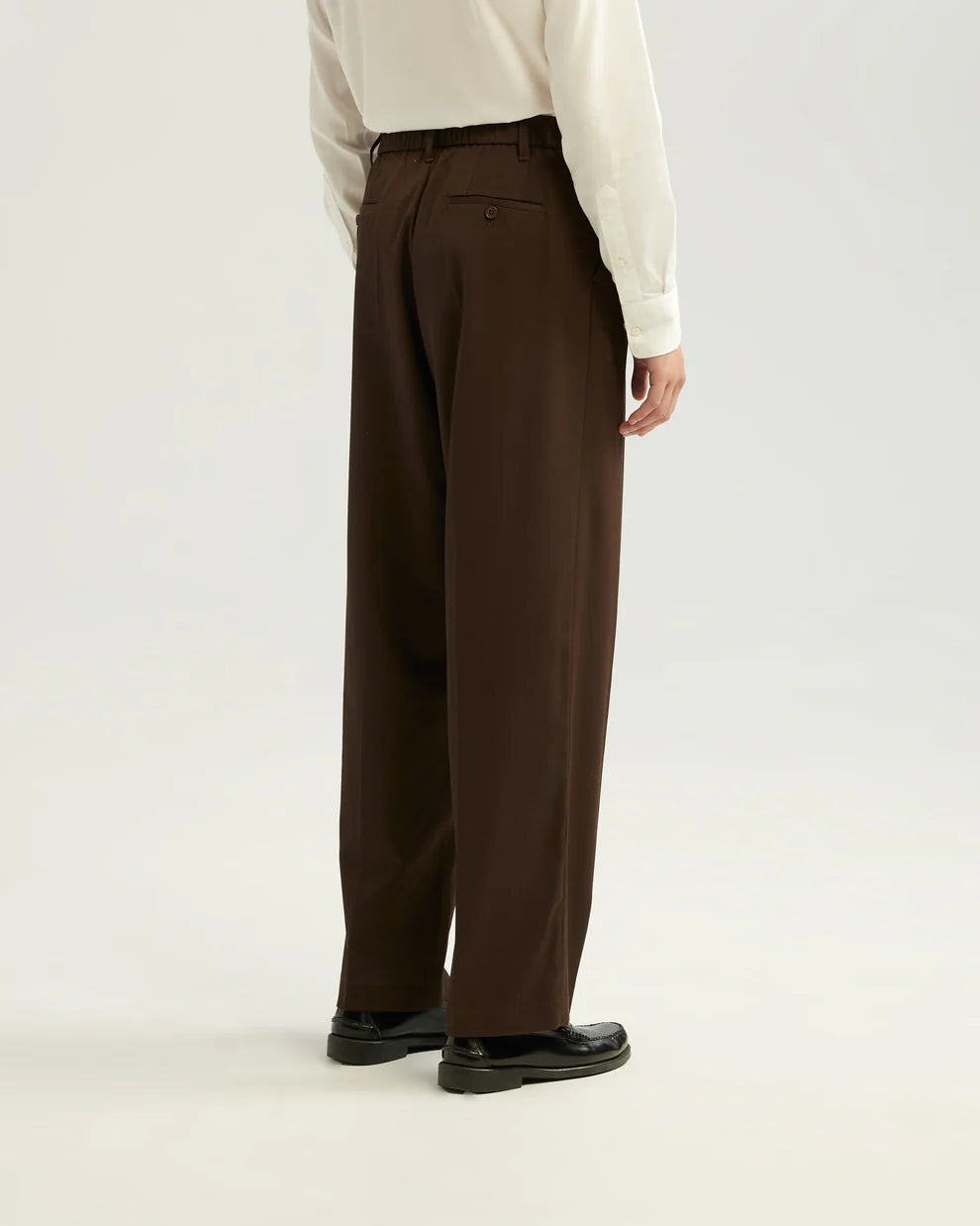 Suit- Pleated Pantalon - brown